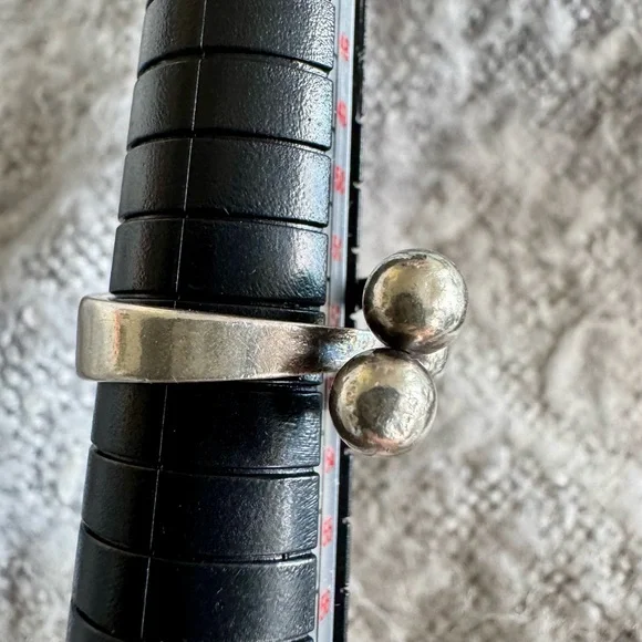 Vintage Anna Greta Eker Silver Modernist ‘Jester’ Sterling Silver Ring - Picture 6 of 15